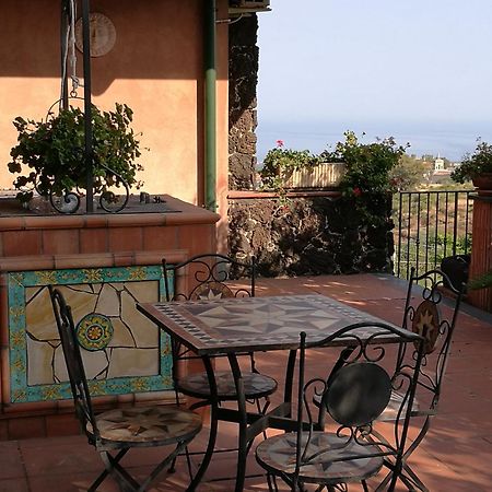 B&B Villa Dagala Santa Venerina Exteriör bild