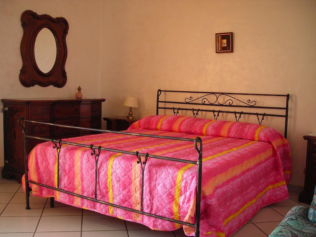 B&B Villa Dagala Santa Venerina Rum bild