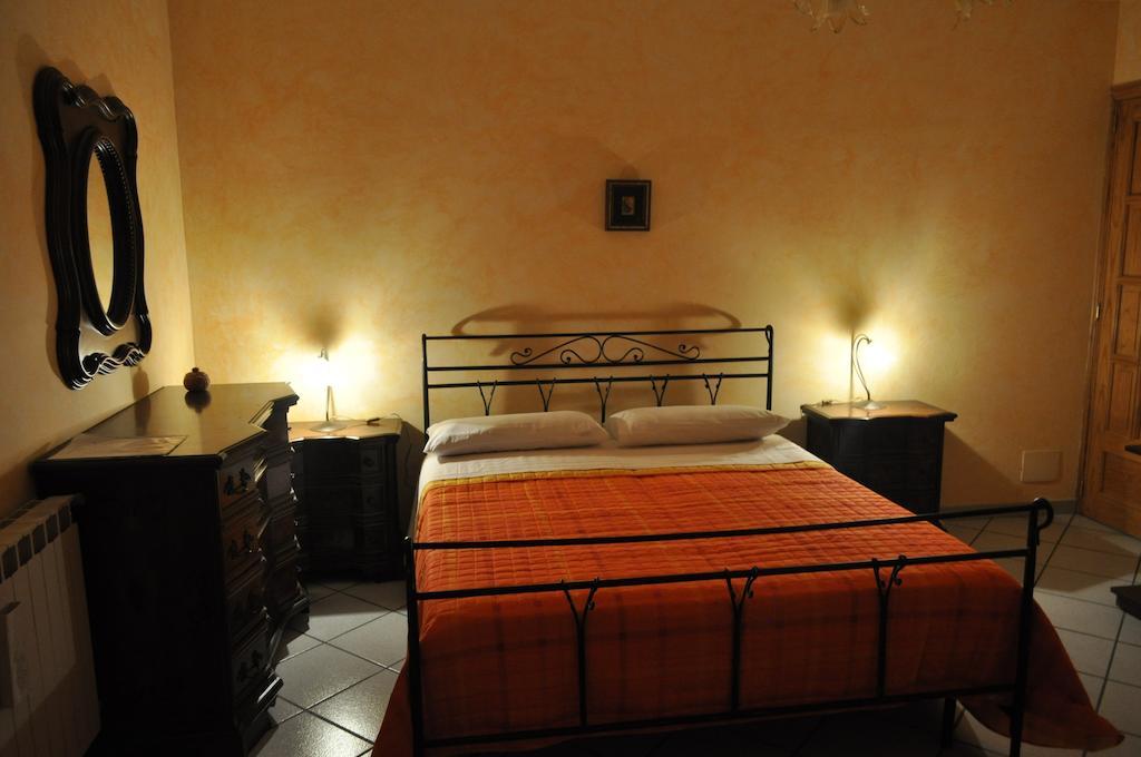 B&B Villa Dagala Santa Venerina Rum bild