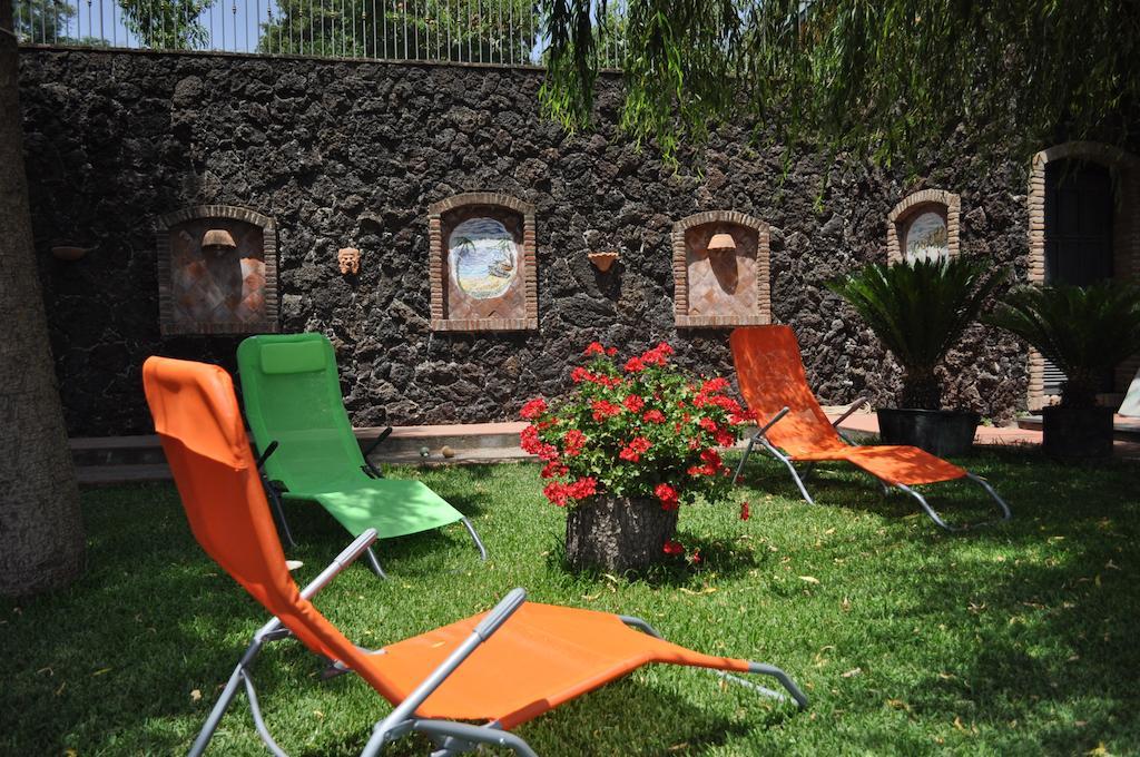 B&B Villa Dagala Santa Venerina Rum bild