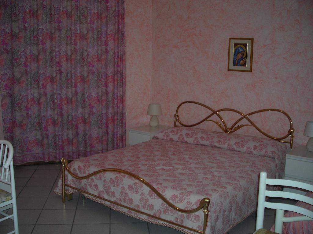 B&B Villa Dagala Santa Venerina Rum bild
