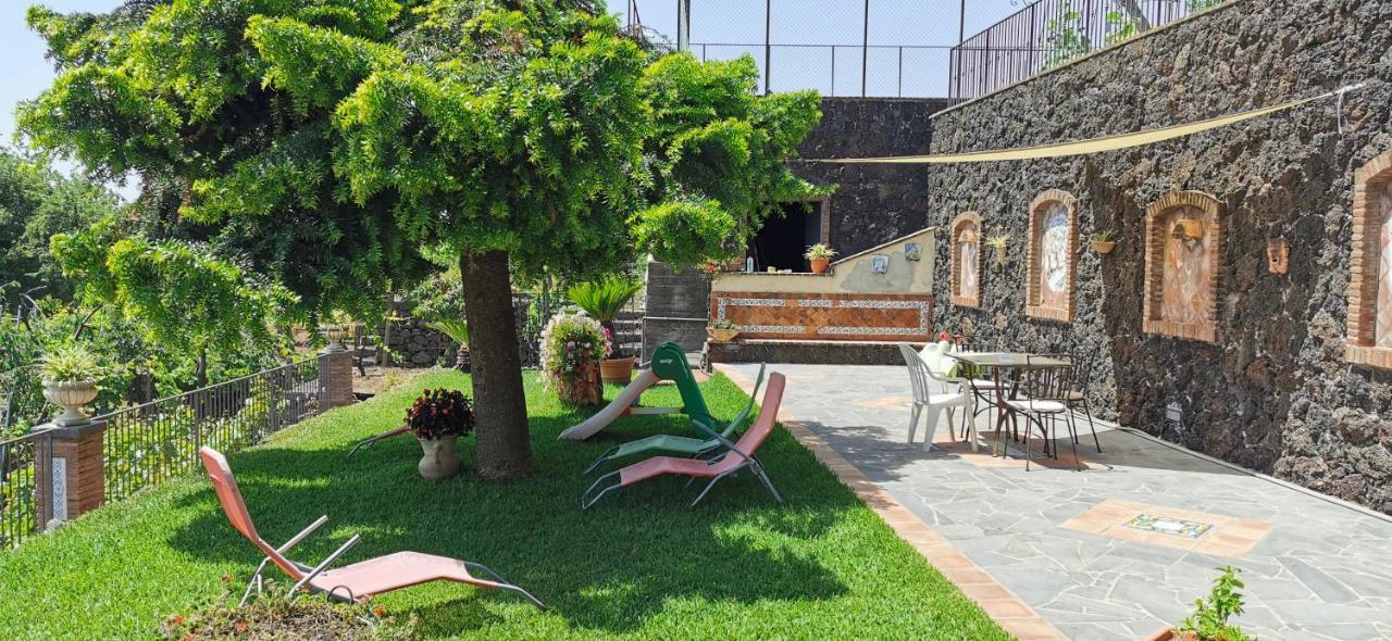B&B Villa Dagala Santa Venerina Exteriör bild